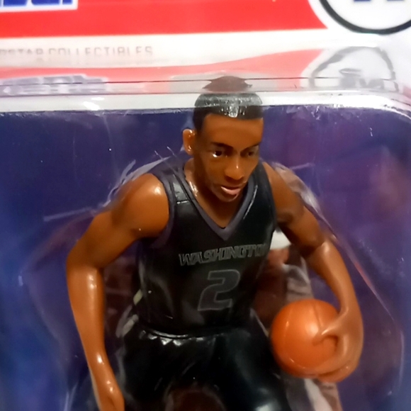 Isaiah Thomas UW star starting lineups figure - Picture 2 of 3